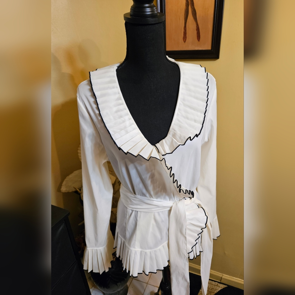 Camille La Vie Ruffle Collared Blouse
